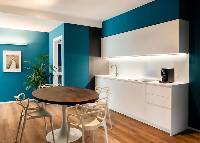 Camoma Aparthotel - Suites Apartments